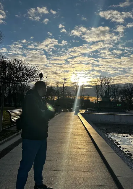 Я Илья, 21, из Харькова, ищу знакомство для вирта