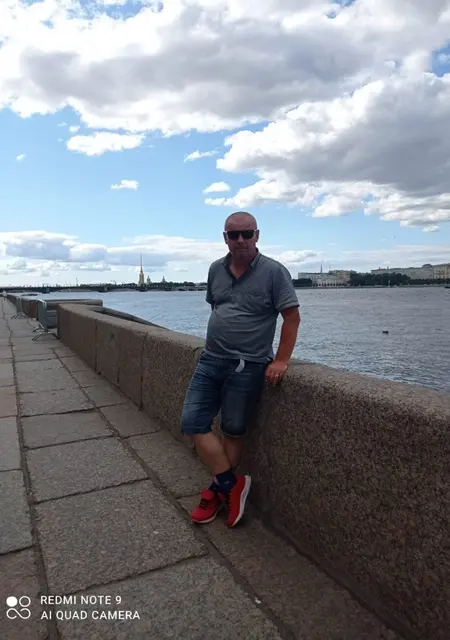 Александр из Донецка, мне 50, познакомлюсь на одну ночь