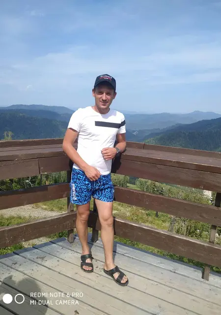 Я Сергей, 32, из Луганска, ищу знакомство для приятного времяпровождения