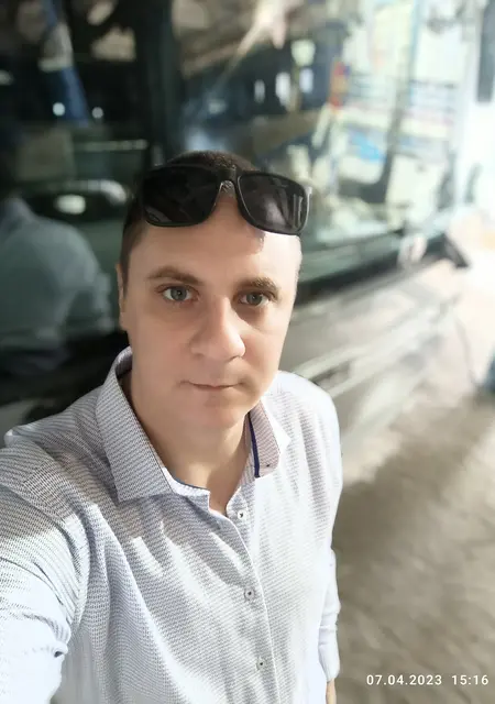 Я Денис, 36 років, знайомлюсь для постійних стосунків у Луганську