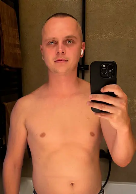 Artem из Львова, мне 32, познакомлюсь для общения