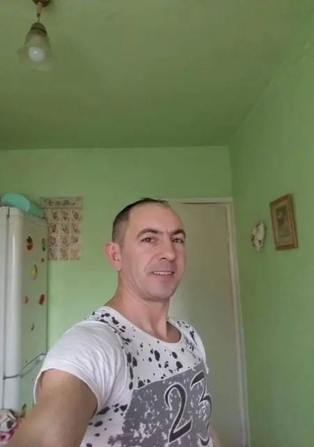 Я Radu, 44, из Бухареста, ищу знакомство