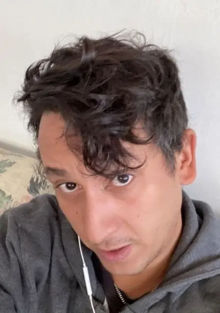 Teuncondeagage из Парижа