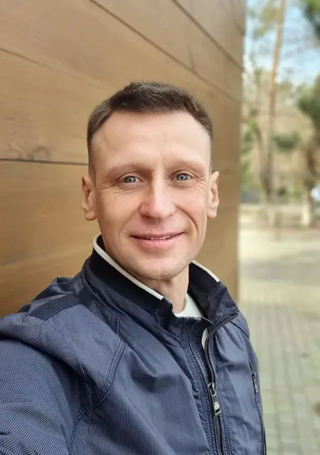Я Олег, 43, из Киева, ищу знакомства на одну ночь