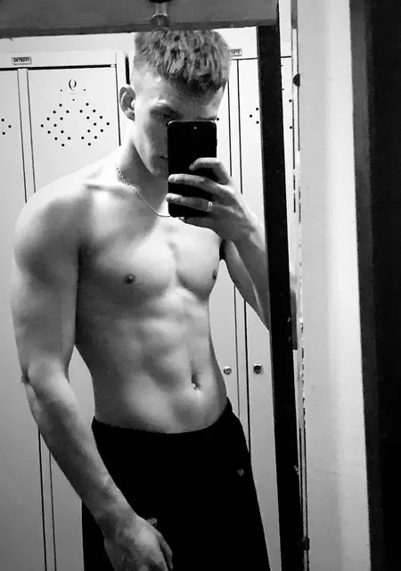 Maryush из Гродно, ищу на сайте знакомства на одну ночь