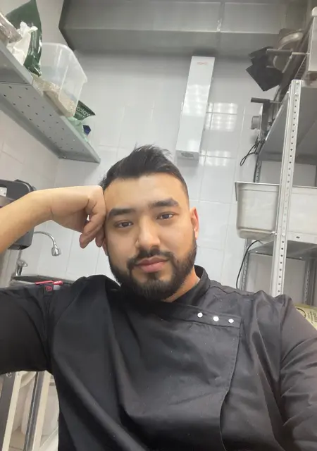 Я Аян, 33, из Дронтена, ищу знакомства без обязательств