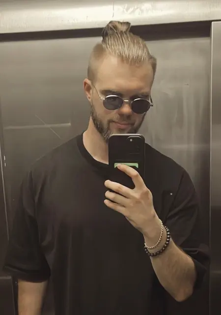 Михаил из Борисова, ищу на сайте приятное времяпровождение