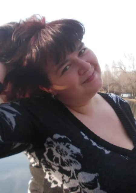 Марго из Луганска, мне 36, познакомлюсь для постоянных отношений