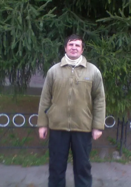 Леонид из Переяслава-Хмельницкого, мне 55, познакомлюсь на одну ночь