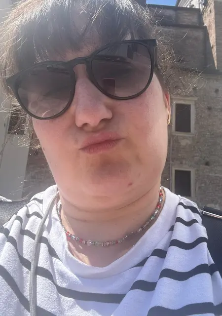 Я Vvh, 41, знакомлюсь без обязательств в Падуе