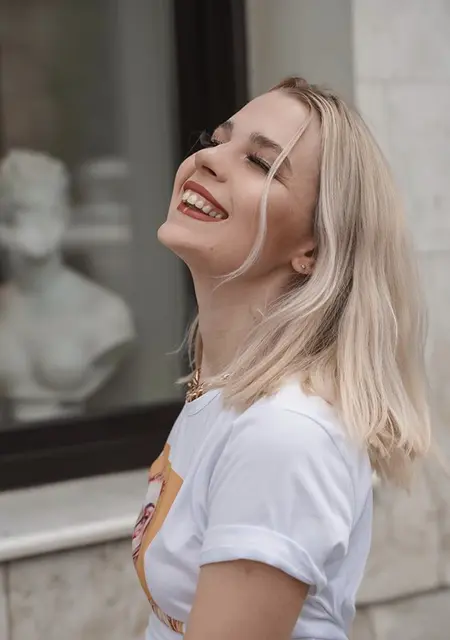 Я Дашка, 24 років, знайомлюсь для вірт у Львів