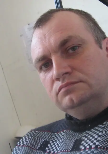 Я Александр, 46, из Луганска, ищу знакомства без обязательств