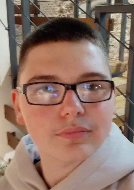 Я Maksim, 20, из Гомеля, ищу знакомства без обязательств