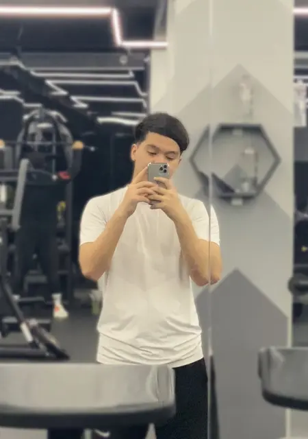 Я Озодбек, 20, из Ташкента, ищу знакомства без обязательств