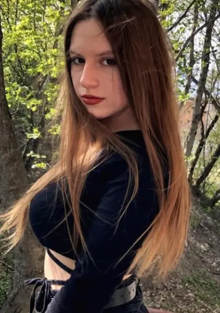 Настя из Ровно, ищу на сайте дружбу