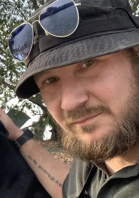 Я Alex, 35 років, знайомлюсь для дружби у Сумах