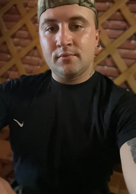 Стас из Брюсселя, мне 27, познакомлюсь для вирта