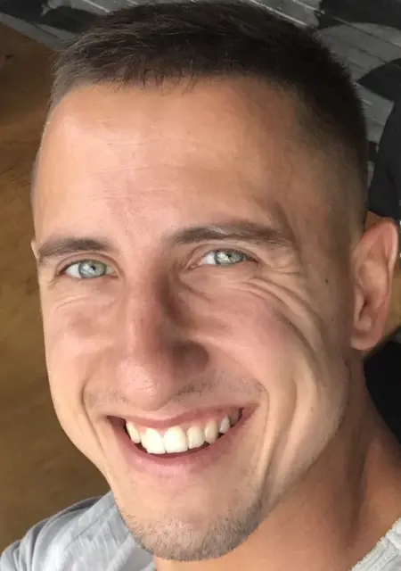 Я Виталик, 34 років, знайомлюсь без зобов'язань у Кривому Розі