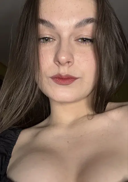 Я Арина, 18, знакомлюсь на одну ночь в Гродно