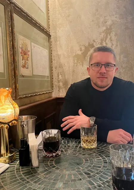 Роман з Львів, мені 27 років, познайомлюсь без зобов'язань