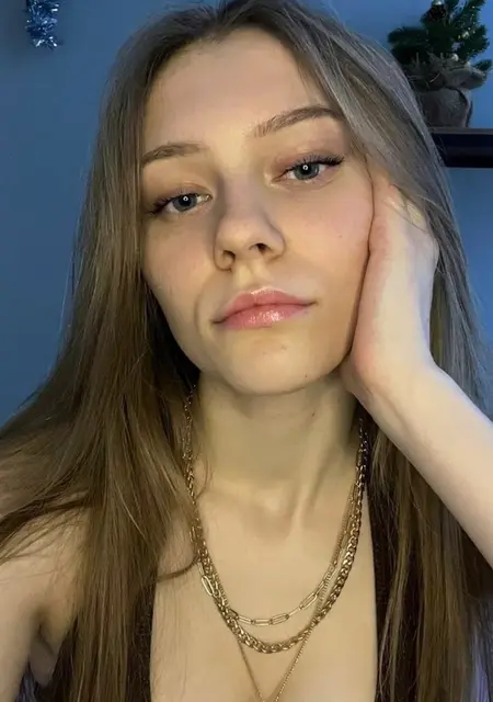 Я Анюта, 23, из Новопскова, ищу знакомство для общения