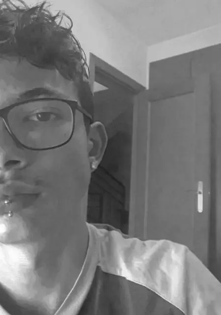 Lorenzo из Мадрида, мне 26, познакомлюсь