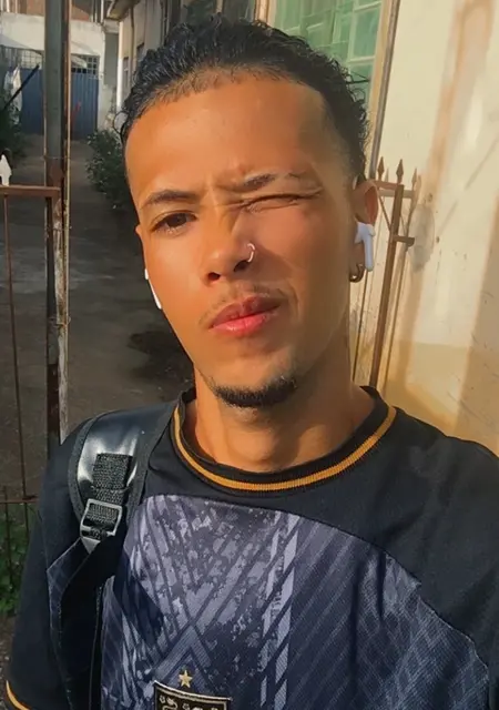 Nathanael из Каратинга, мне 25, познакомлюсь без обязательств