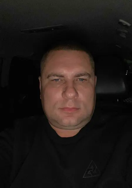 Vladimir з Рівного, шукаю на сайті дружбу