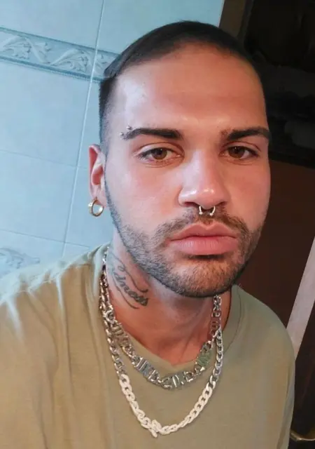 Marco из Рима, мне 26, познакомлюсь