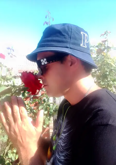 Я Филлип, 35 років, знайомлюсь на одну ніч у Маріуполі