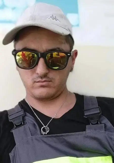 Я Alex, 30, из Бухареста, ищу знакомства без обязательств