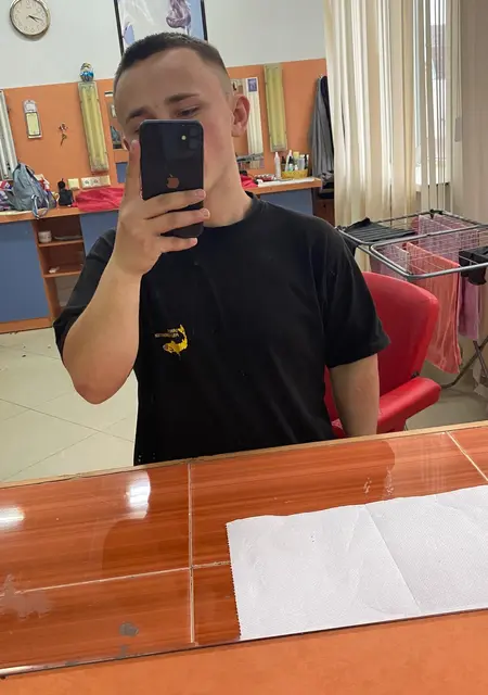 Я Иван, 20, знакомлюсь для открытые отношения в Тирасполе
