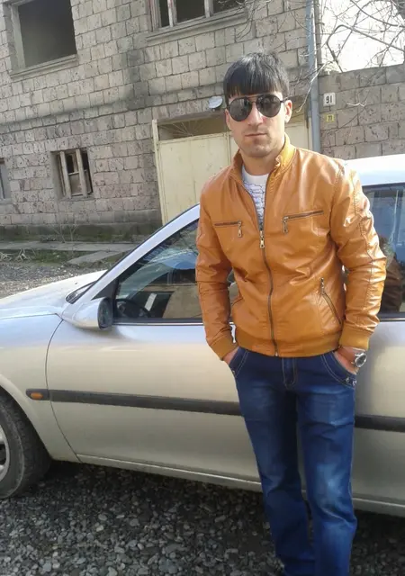 Я Arshak, 35, знакомлюсь для приятного времяпровождения в Ереване
