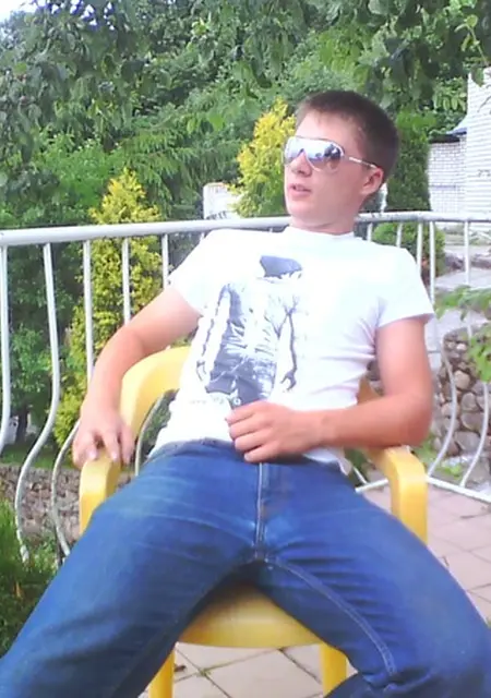 Я Руслан, 34, из Могилёва, ищу знакомства без обязательств