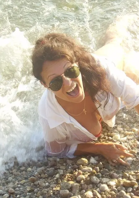 Я Даша, 62, из Староконстантинова, ищу знакомства без обязательств