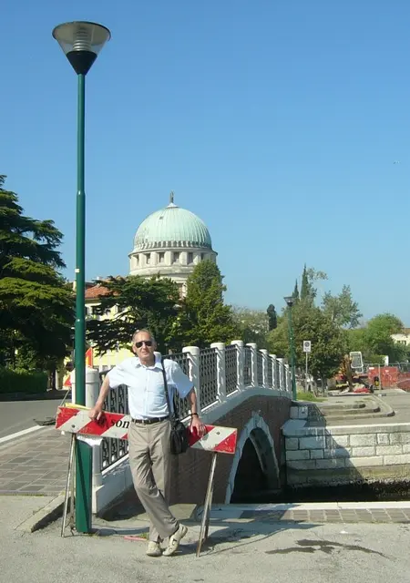 Я Павел, 59, знакомлюсь без обязательств в Кишинёве