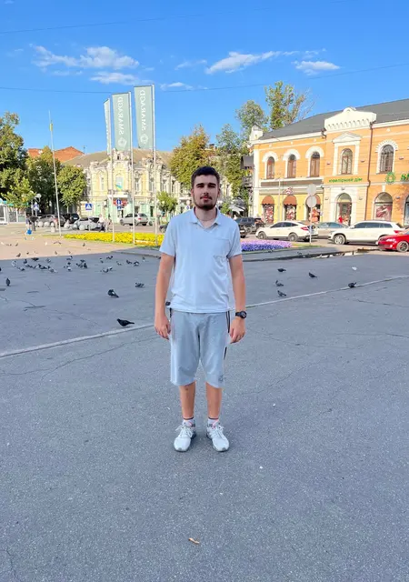 Богдан из Полтавы, мне 20, познакомлюсь на одну ночь