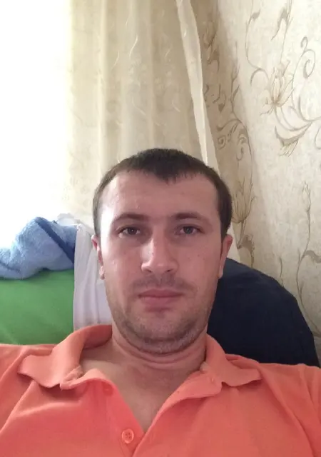 Roman из Дингольфинга, ищу на сайте знакомства на одну ночь