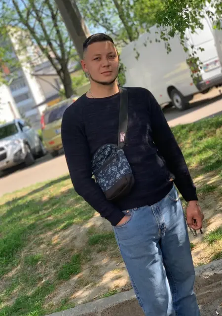 Я Nazarochek, 19, знакомлюсь для постоянных отношений в Кельце