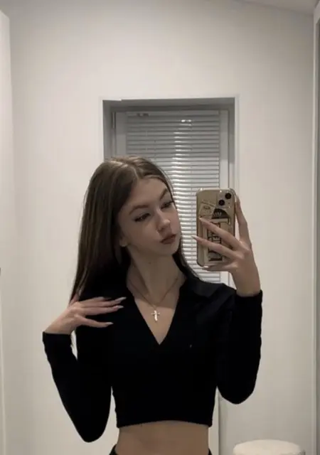 Алеся из Франкфурта-на-майне, ищу на сайте приятное времяпровождение