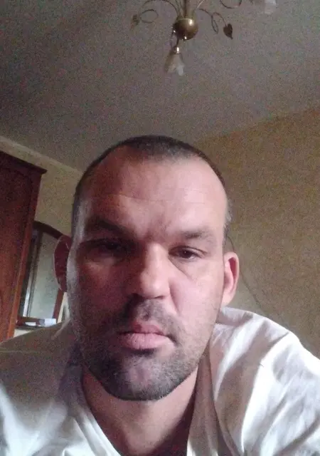 Я Максим, 41, знакомлюсь для открытые отношения в Гродно