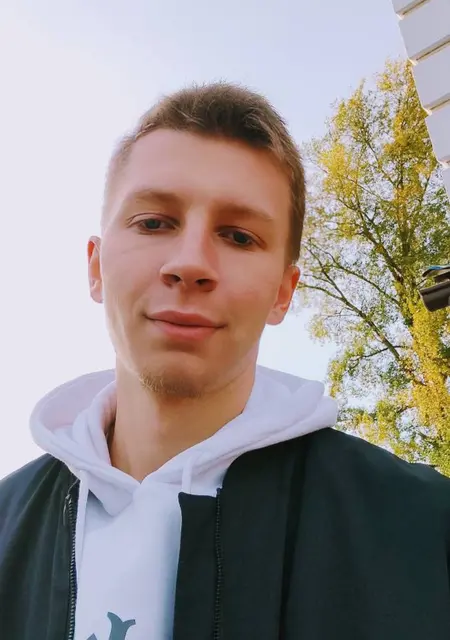 Я Гриша, 22, из Лозова, ищу знакомство для совместных путешествий