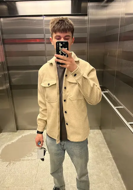 Я Рома, 22, из Днепра, ищу знакомство для открытые отношения