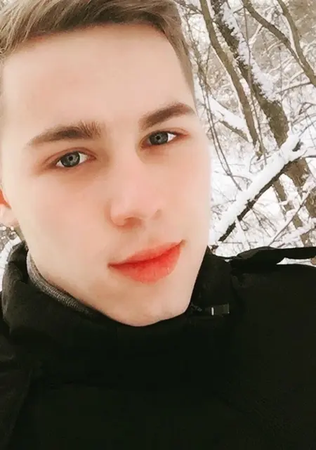 Александр из Марьиной Горки, мне 24, познакомлюсь для постоянных отношений