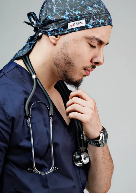 Я Yassine, 25, знакомлюсь для вирта в Амстердаме