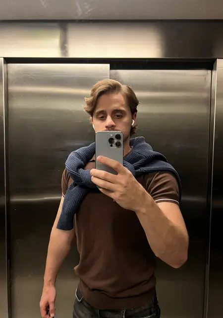 Я Марк, 27, из Берлина, ищу знакомство для приятного времяпровождения