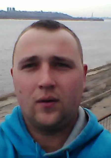 Сеня из Барановичей, ищу на сайте знакомства на одну ночь