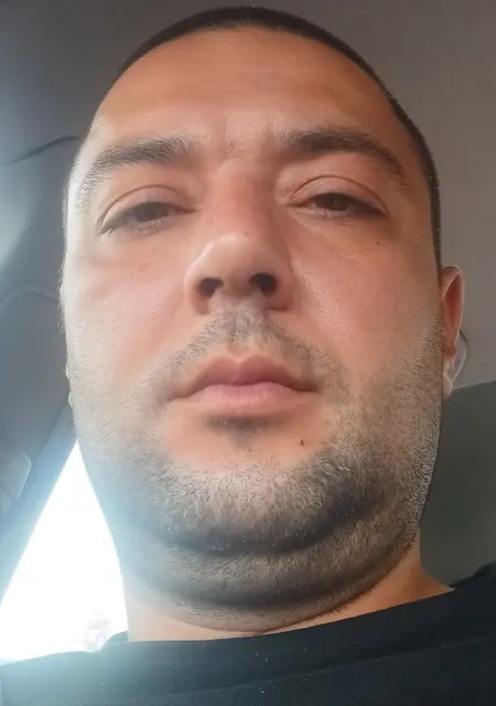 Antonio из Познани, ищу на сайте знакомства на одну ночь