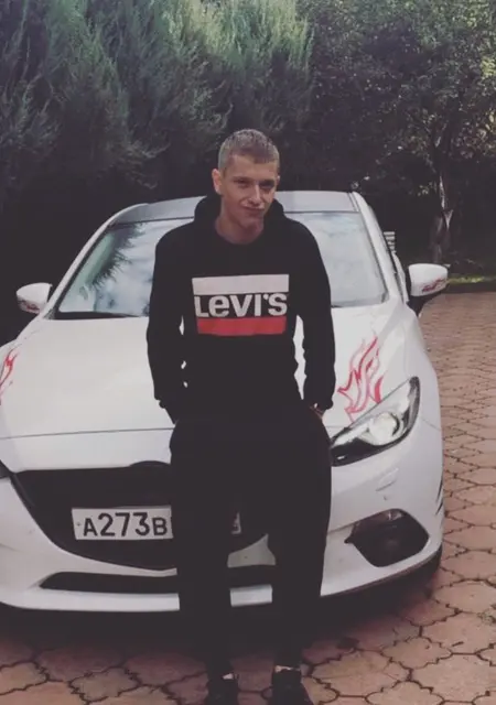 Я Даниил, 24 років, знайомлюсь для вірт у Луганську