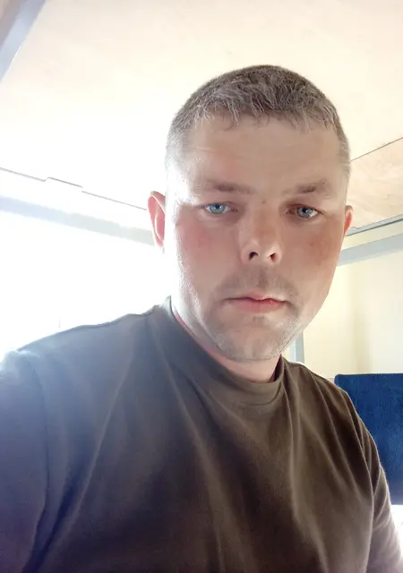 Я Юрий, 35, из Новополоцка, ищу знакомство для постоянных отношений